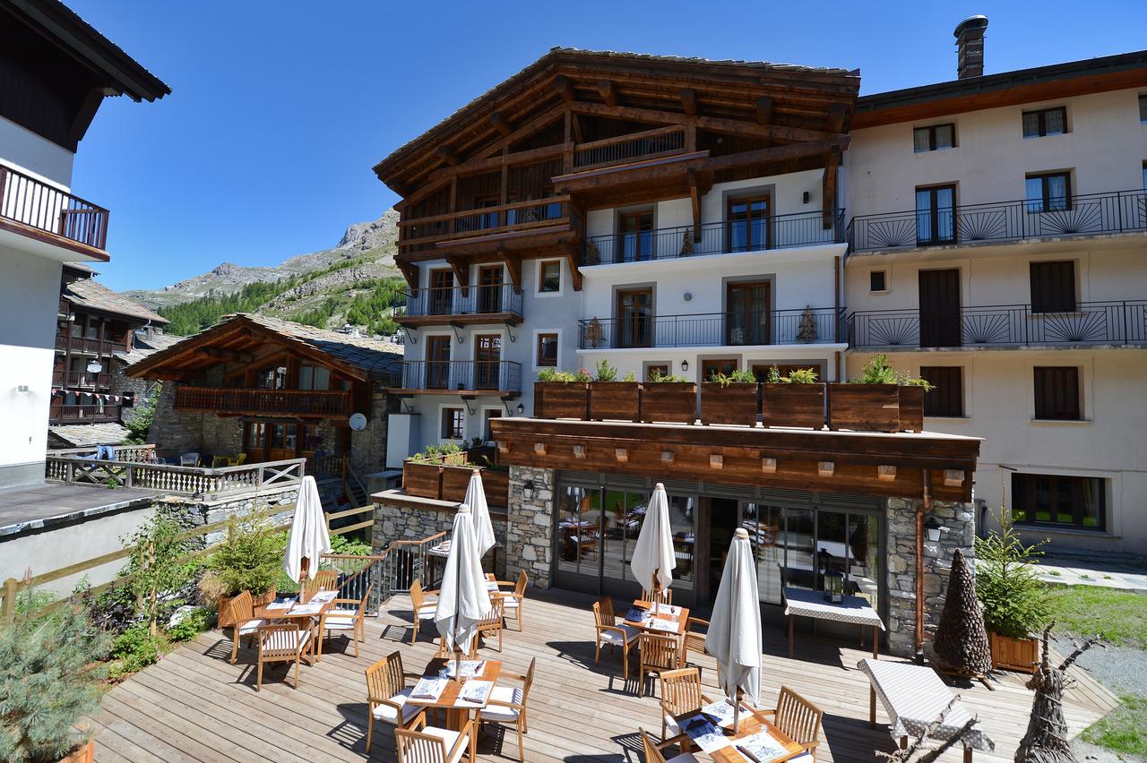 Maison De Famille Les 5 Freres Val-dʼIsère Eksteriør billede